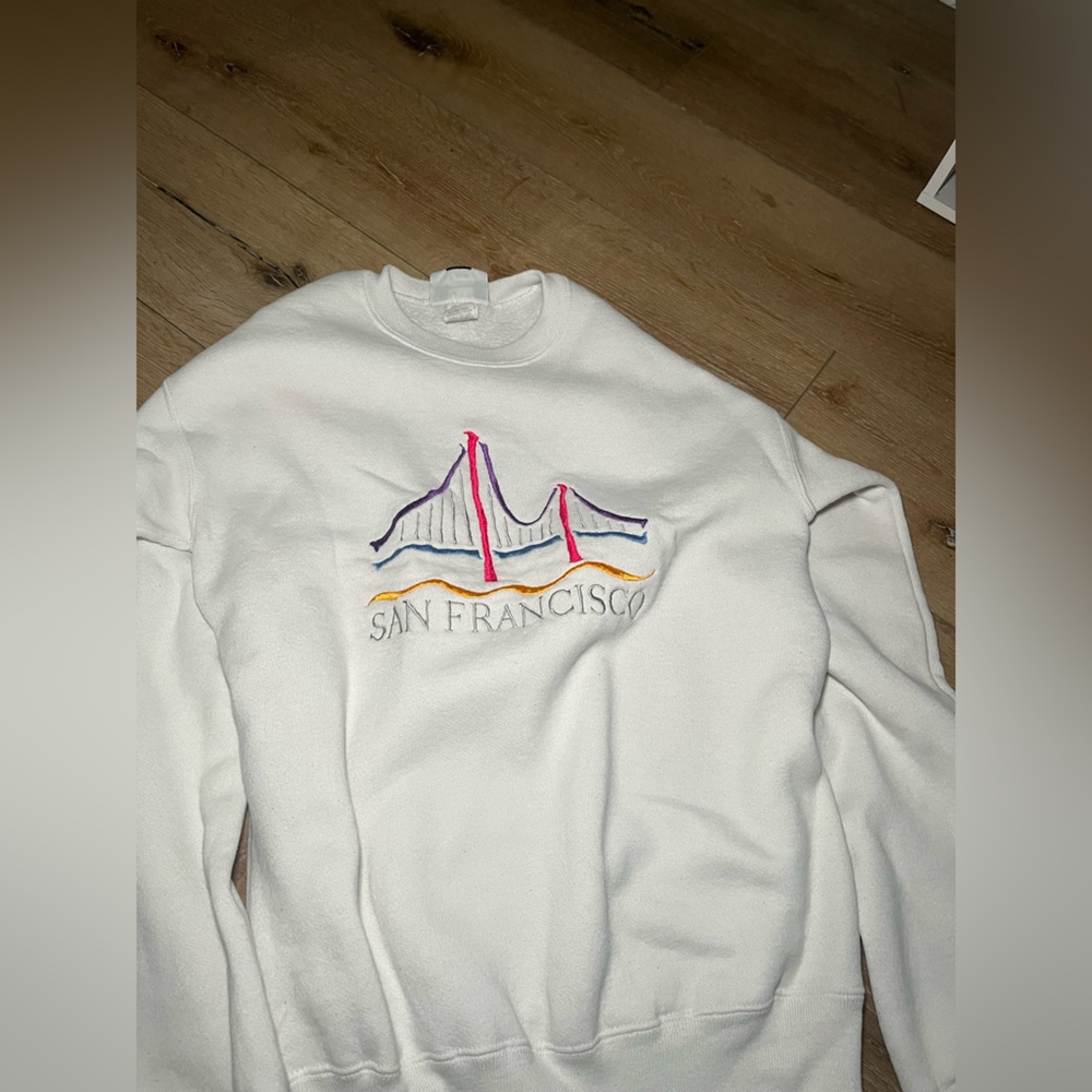 Vintage white San Francisco crew neck sweatshirt with embroidery